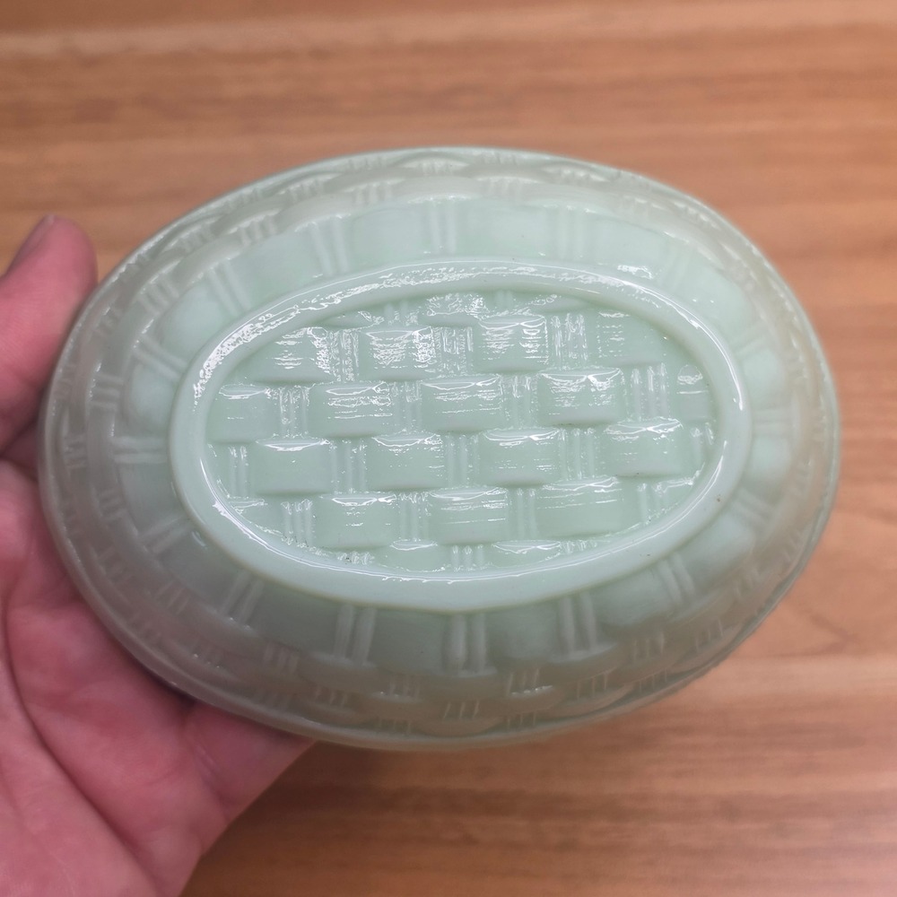 Vintage Jadeite Glass Rabbit on Basket Trinket Dish Green Easter Bunny - Picture 10 of 12